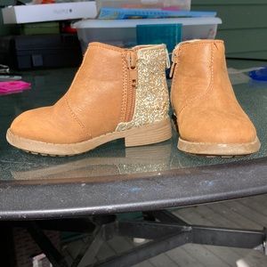 Oshkosh toddler ankle booties
